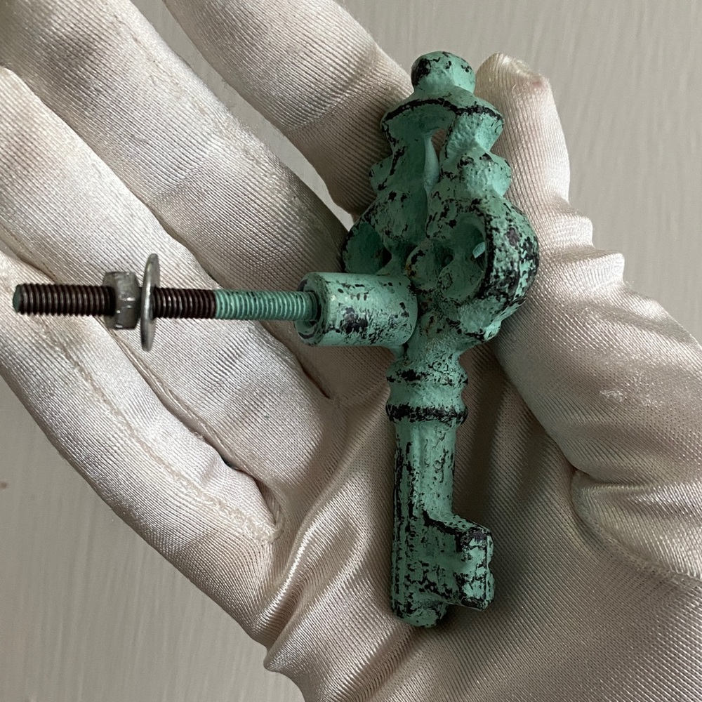 Set of 2 Shabby Chic Cast Iron Skeleton Key Drawer Pulls Mint Green Distressed - Picture 11 of 11